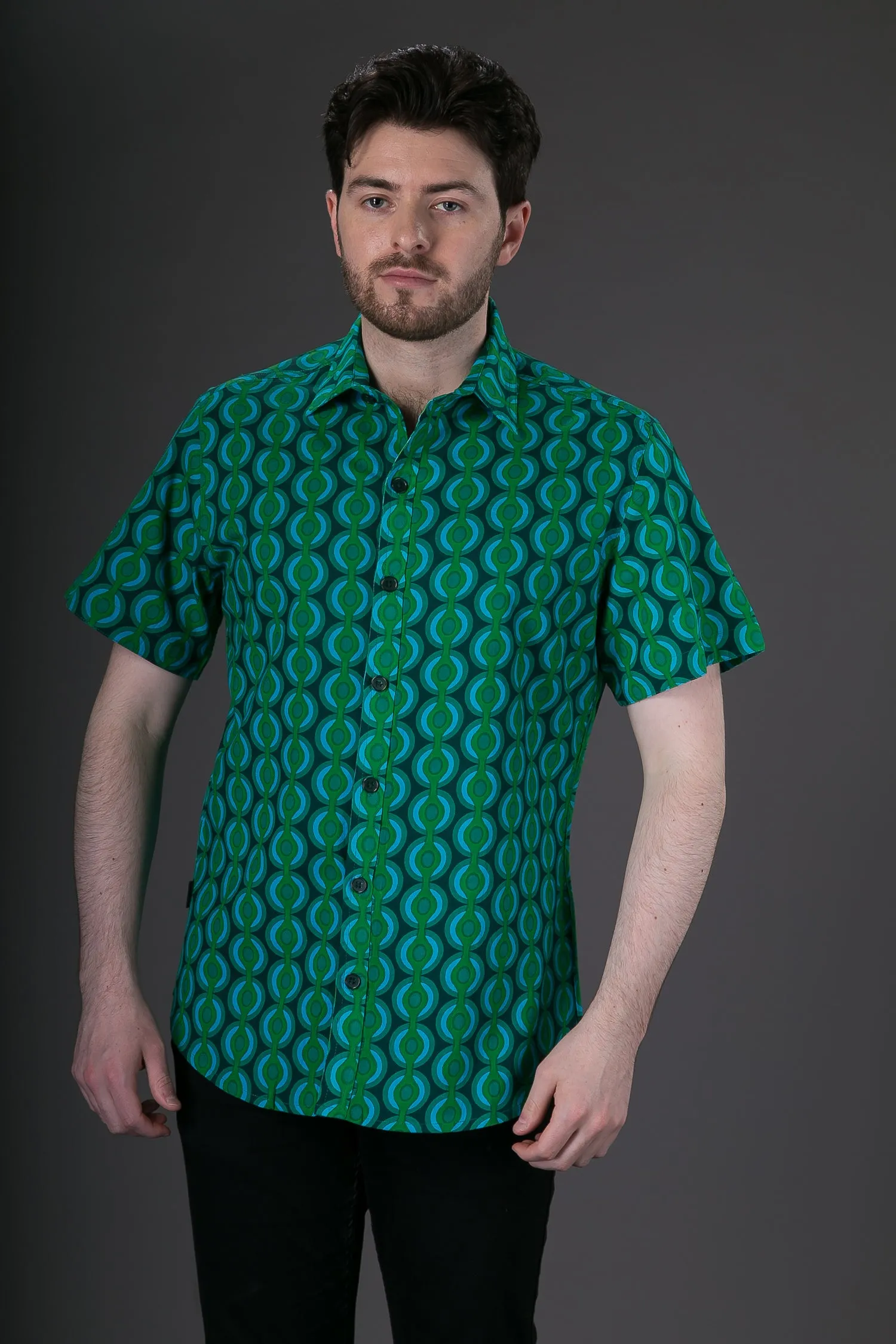 Green Geometric Print Cotton Slim and Regular Fit Mens Shirt Short Sleeve